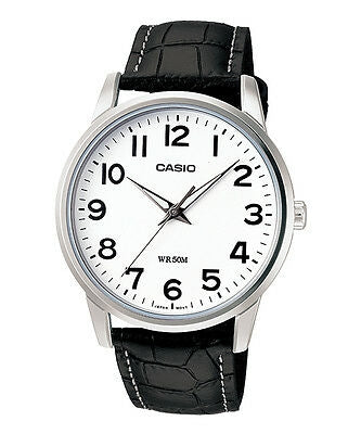 Casio Klassische Herrenuhr mit Lederband (MTP 1303PL 7B, braun/weiß)