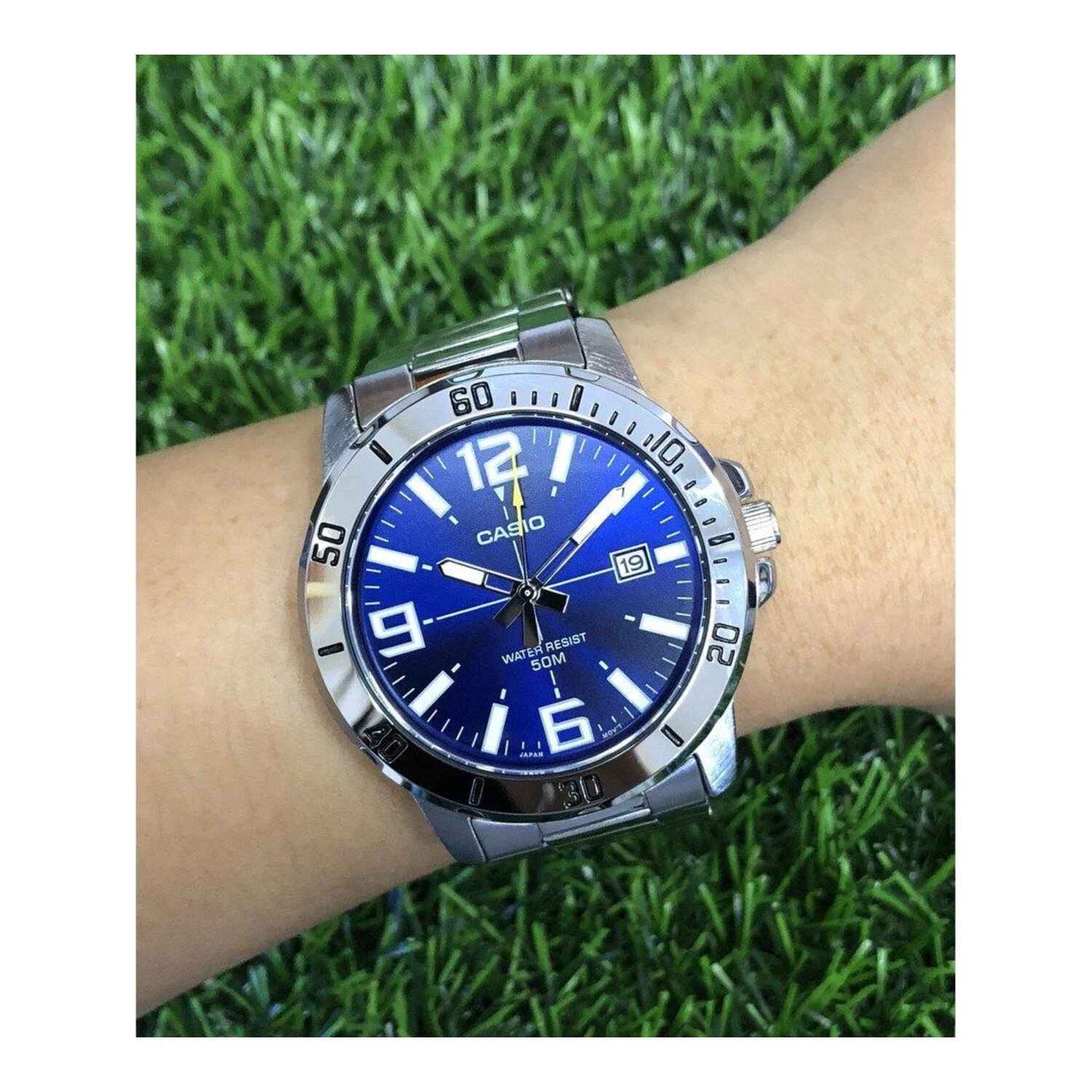 Montre Casio Enticer Sports Diver Style bleue