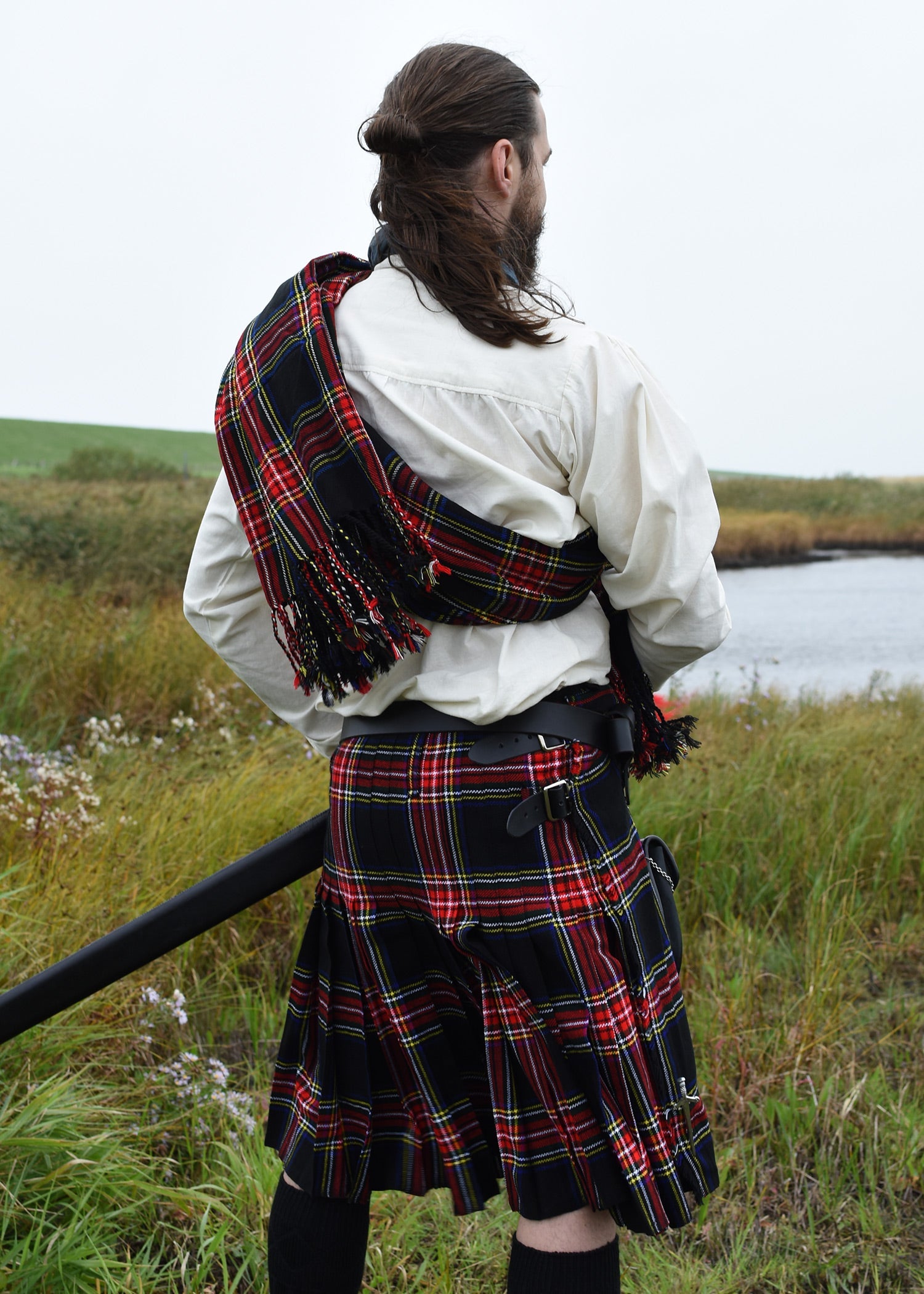 jupe de kilt en tartan noir Stewart, 8 yards