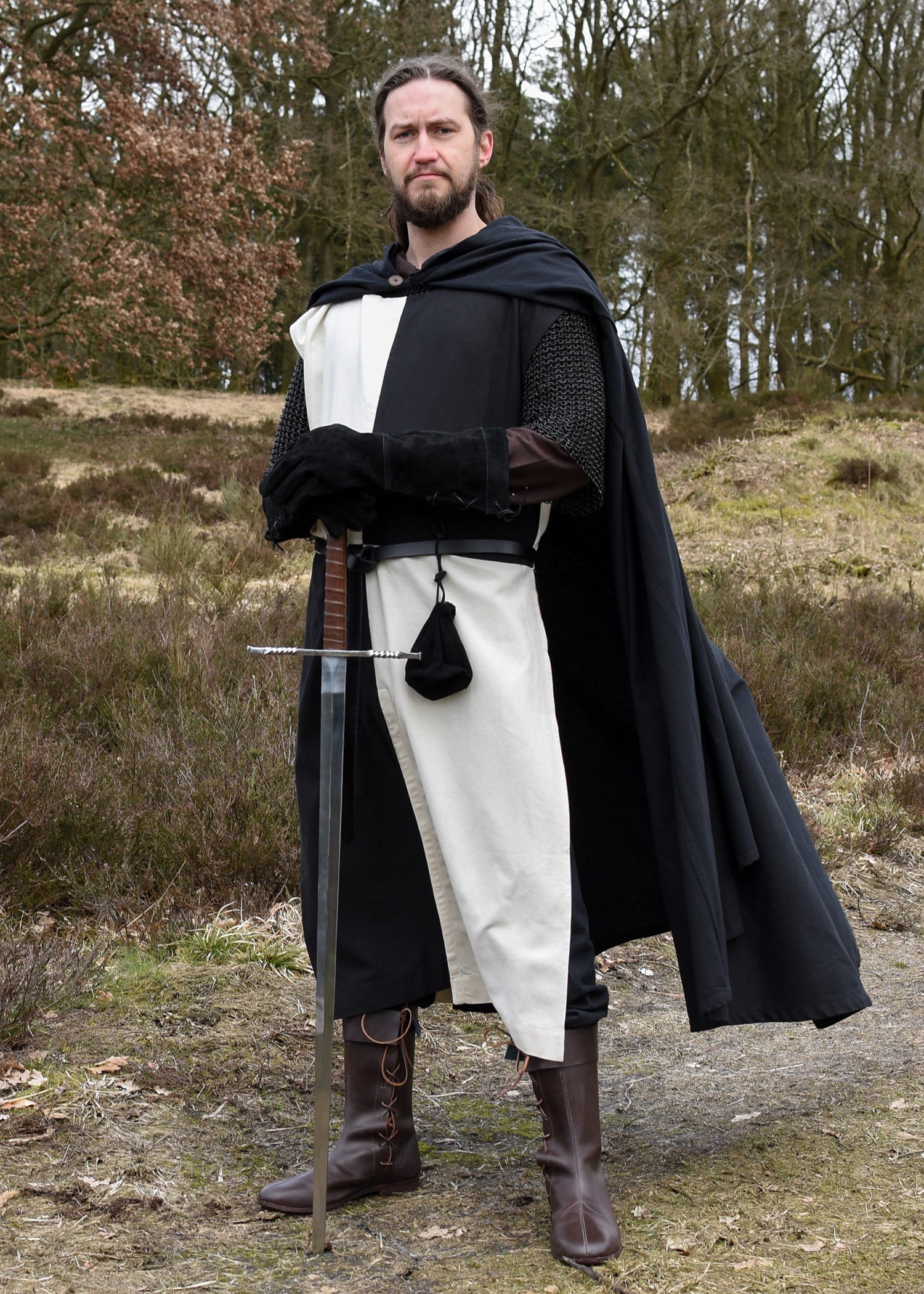 mittelalter waffenrock eckhart mi parti natur schwarz