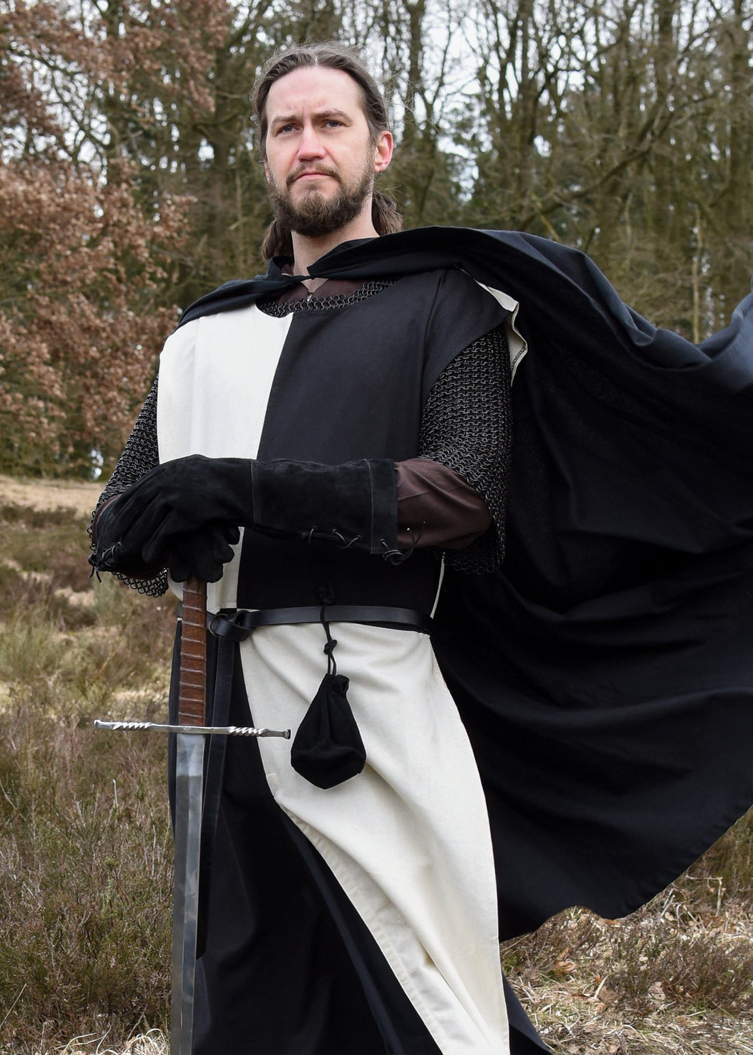 Waffenrock Eckhart Mi Parti: Natur/Schwarz