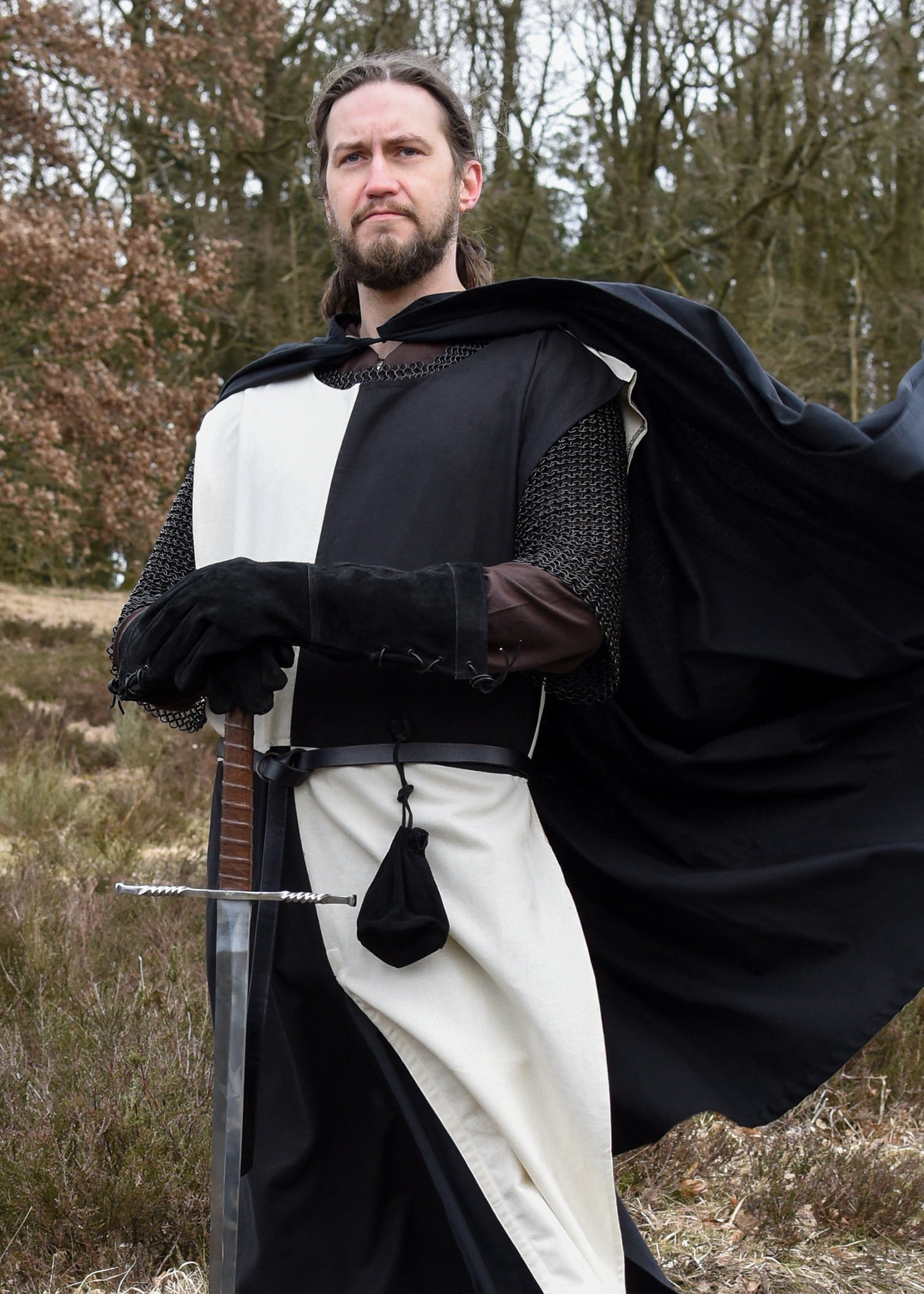 Waffenrock Eckhart Mi Parti: Natur/Schwarz