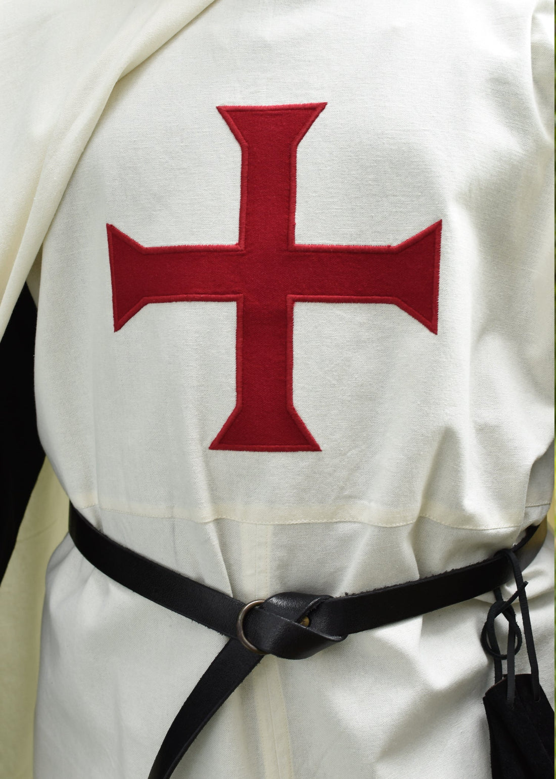 mittelalter wappenrock templer natur rot