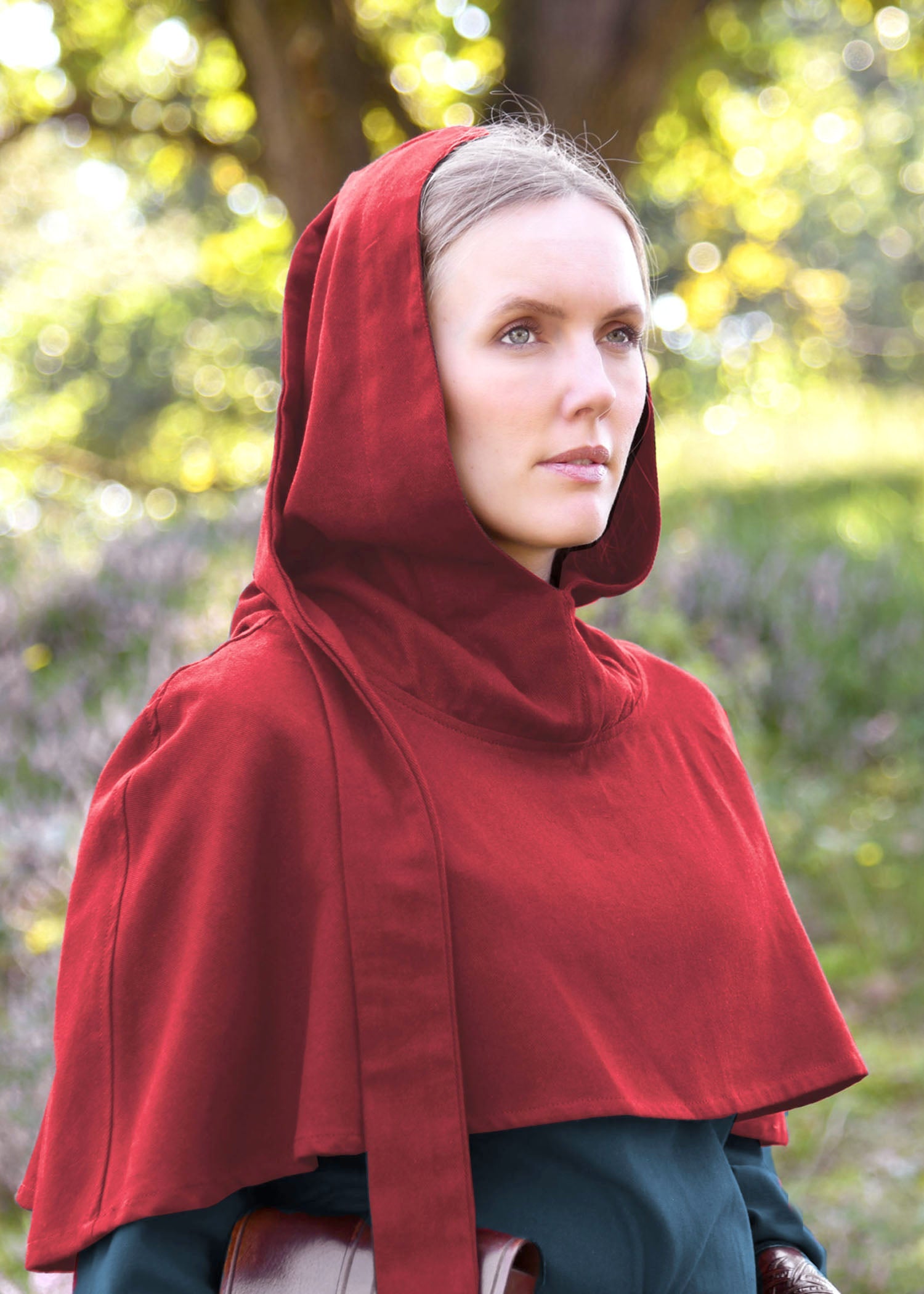 Rote Gugel mit langem Zipfel   Mittelalter Kapuze