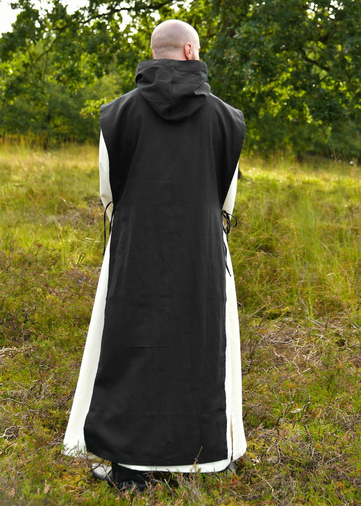 2 in 1 Mönchskutte Anselm: Natur &amp; Schwarz