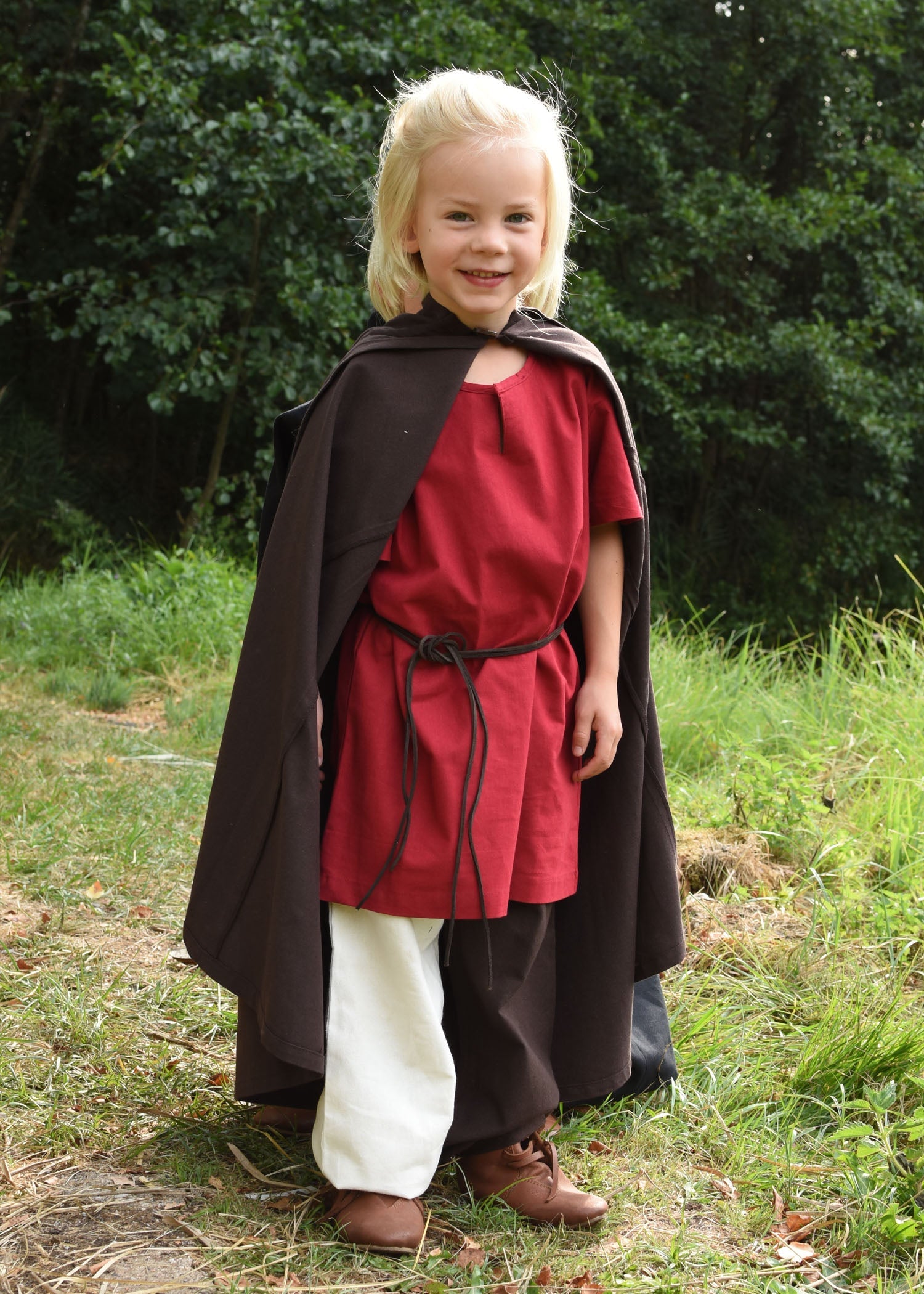 weite mittelalterliche kinderhose thore braun natur