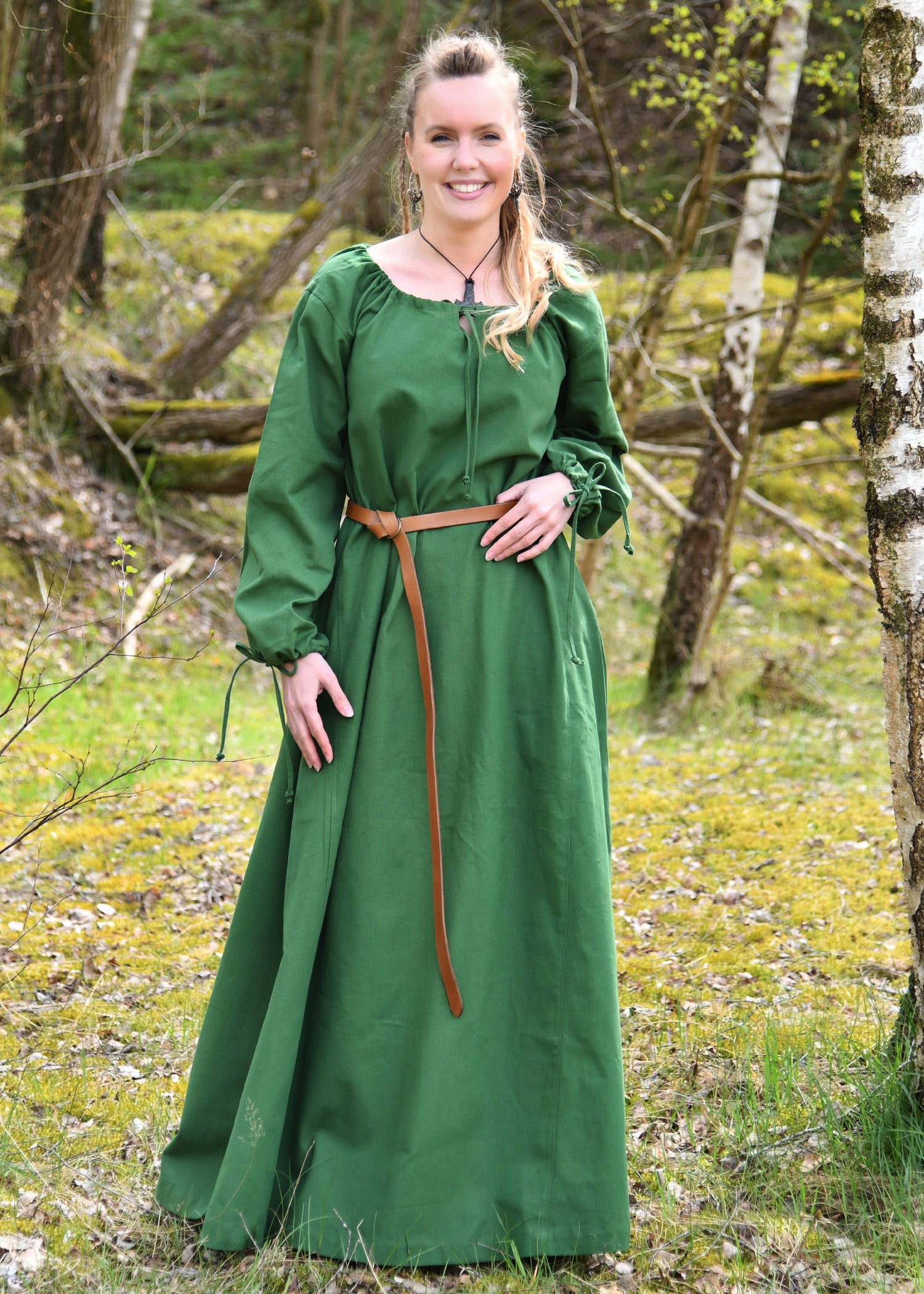 Mittelalter Unterkleid Ana   Authentisch &amp; Grün
