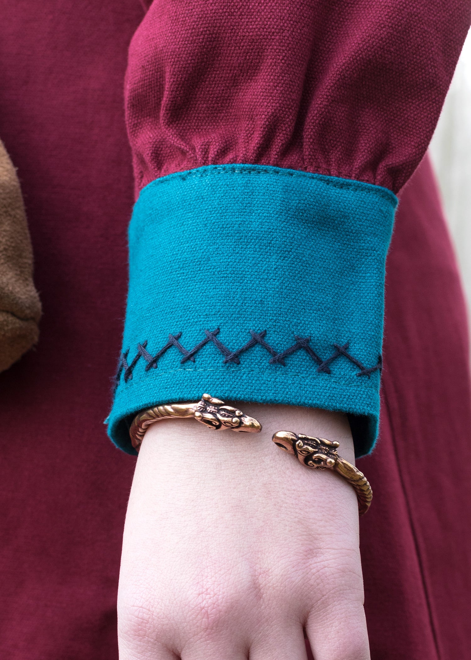 Authentisches Wikingerkleid Jona in Weinrot &amp; Petrol