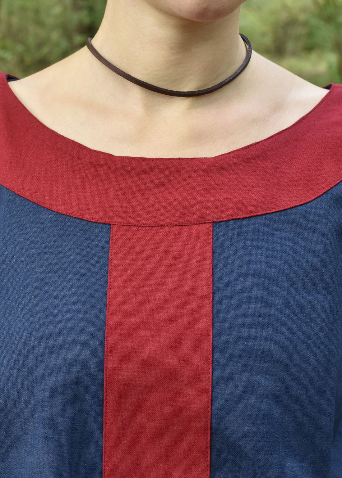 Wikinger Kleid Gudrun in Blau/Rot   Frühmittelalter