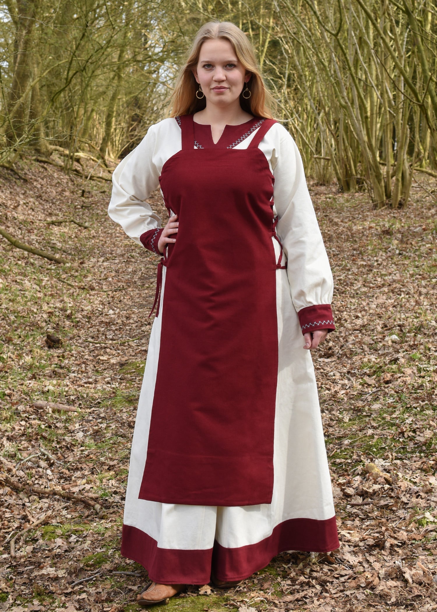Wikinger Überkleid Tinna – Weinrotes Trägerkleid aus Canvas