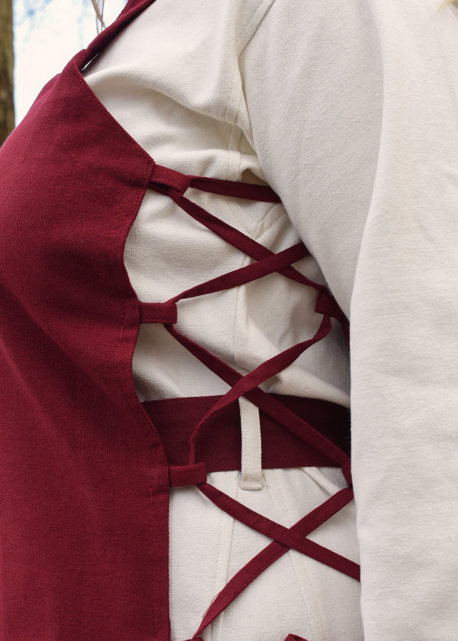 wikinger berkleid traegerkleid tinna weinrot