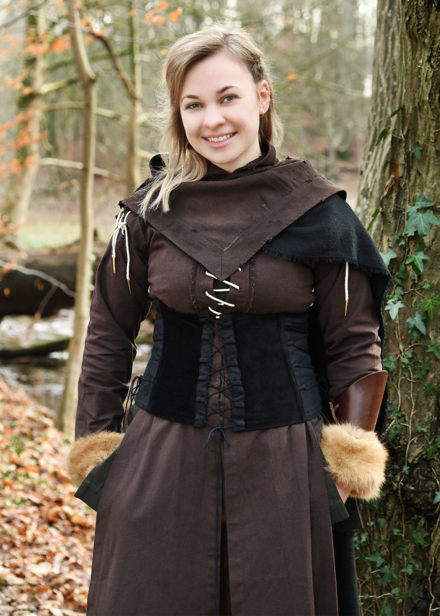 Edle Samt Corsage Anik in Schwarz   Mittelalter Design