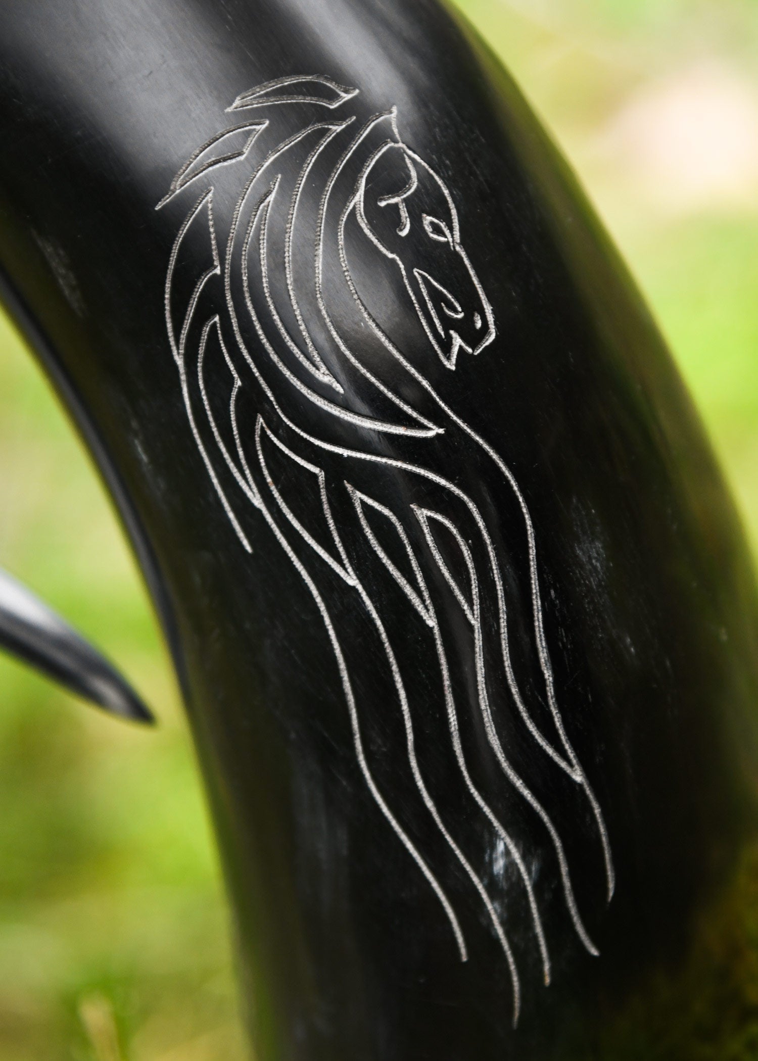 bierkrug aus horn horse lords