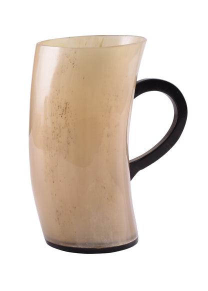 Rustikaler Bierkrug aus Horn mit Henkel