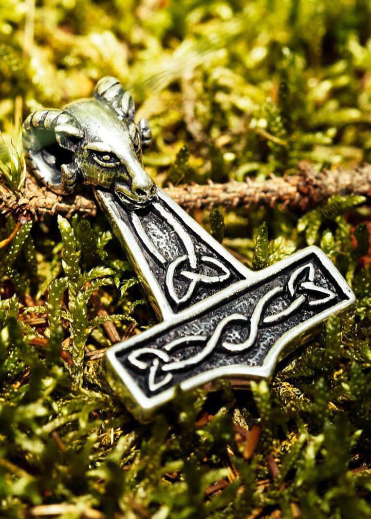 Großer Thorshammer mit Widderkopf aus 925 Silber