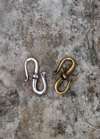 schmuck haken fuer wikinger fibeln und ketten