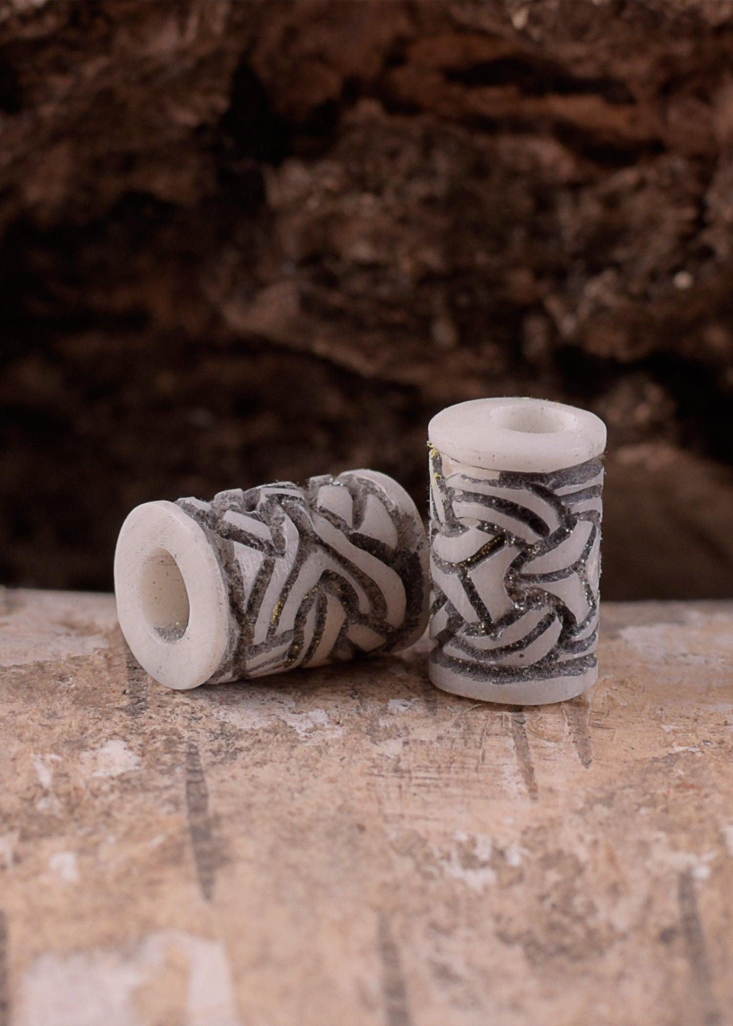 Wikinger Bartperle aus Knochen mit Knotenmuster