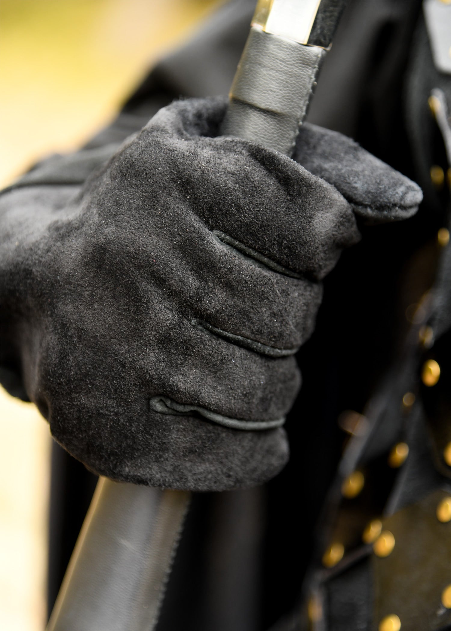 stulpenhandschuh aus wildleder schwarz