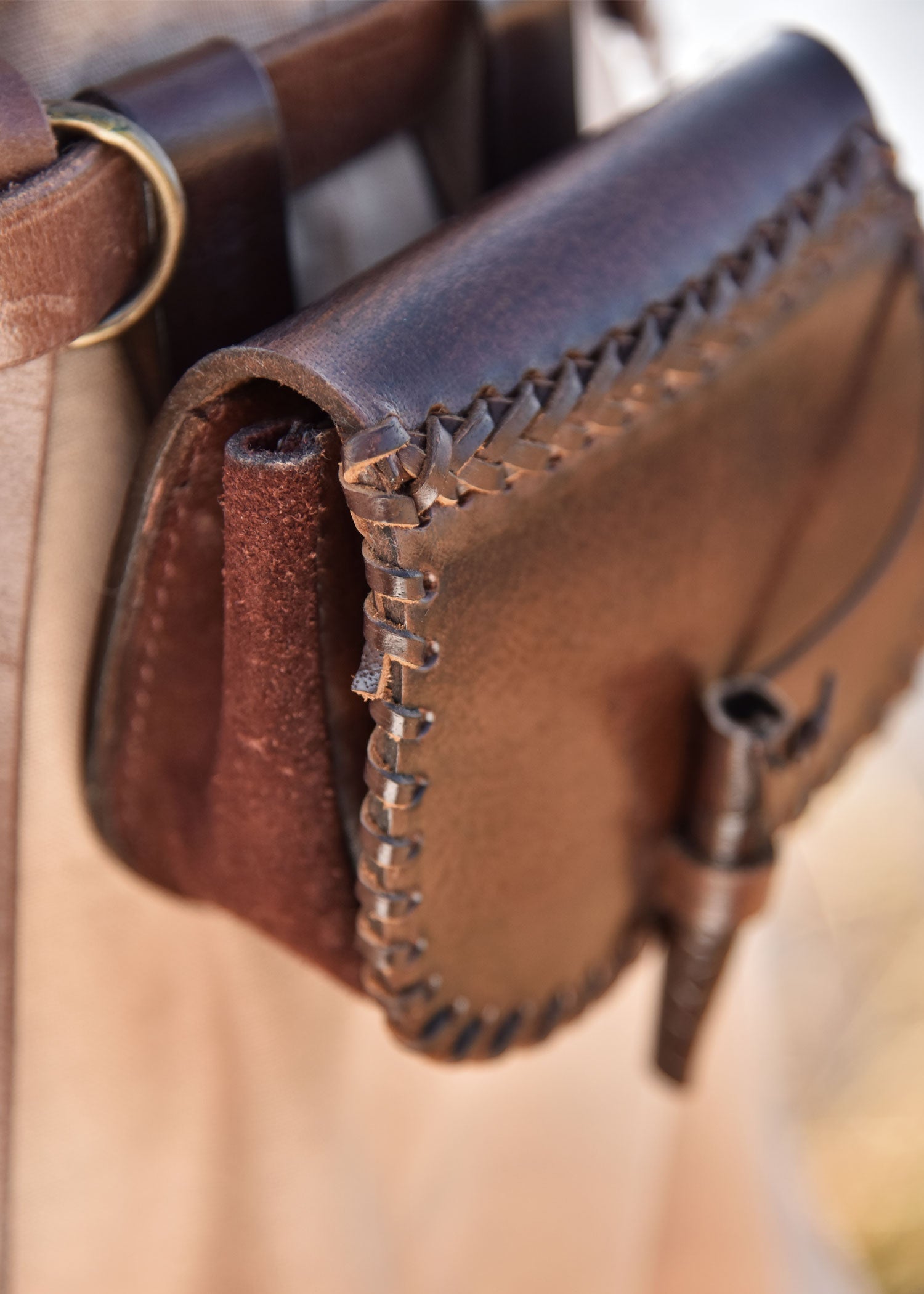 kleine guerteltasche aus leder braun