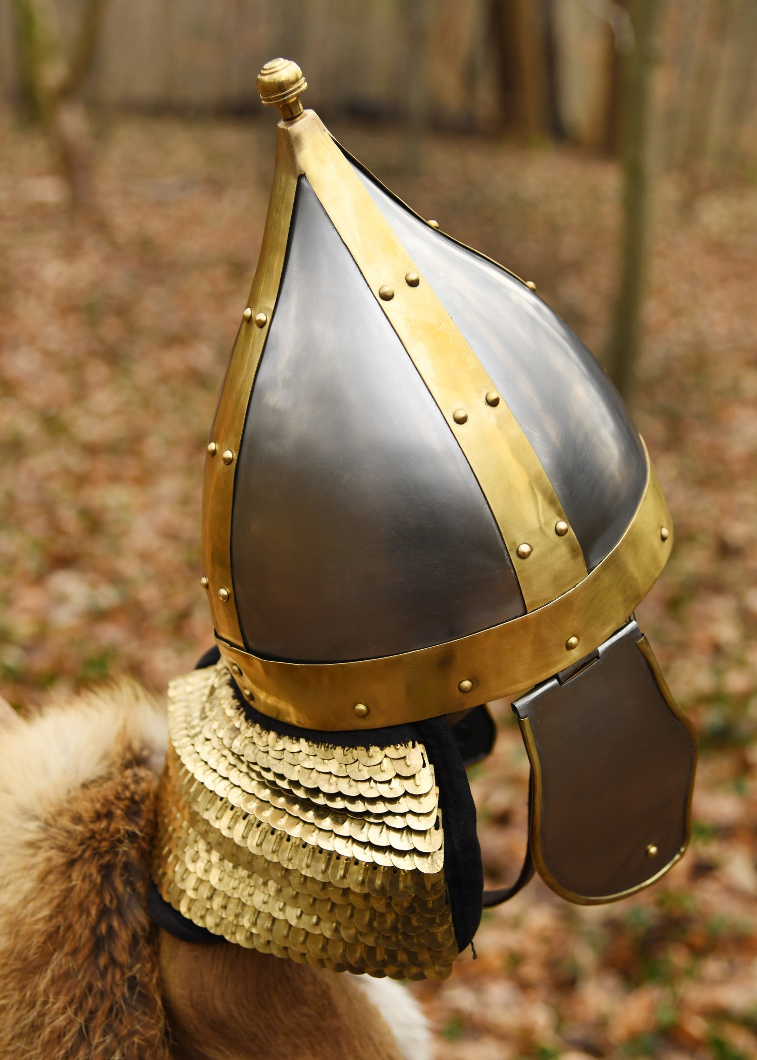 roemischer bogenschuetzen spangenhelm