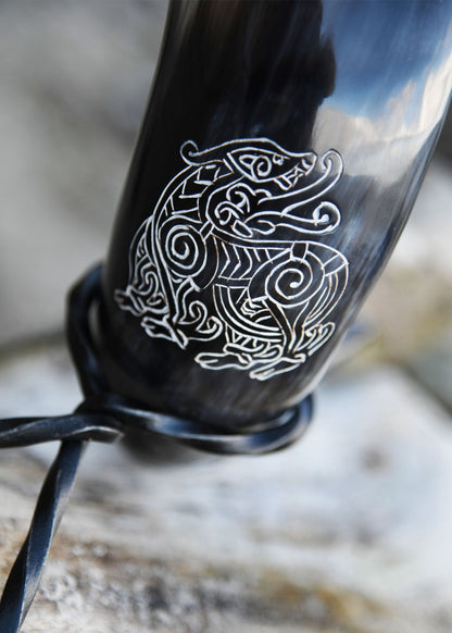 trinkhorn mit staender drache