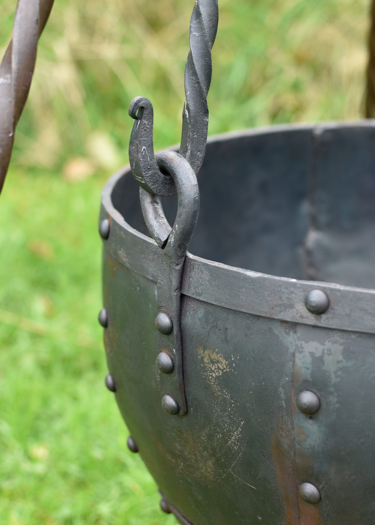 Handgeschmiedeter 21L Lagertopf   Vernieteter Stahl