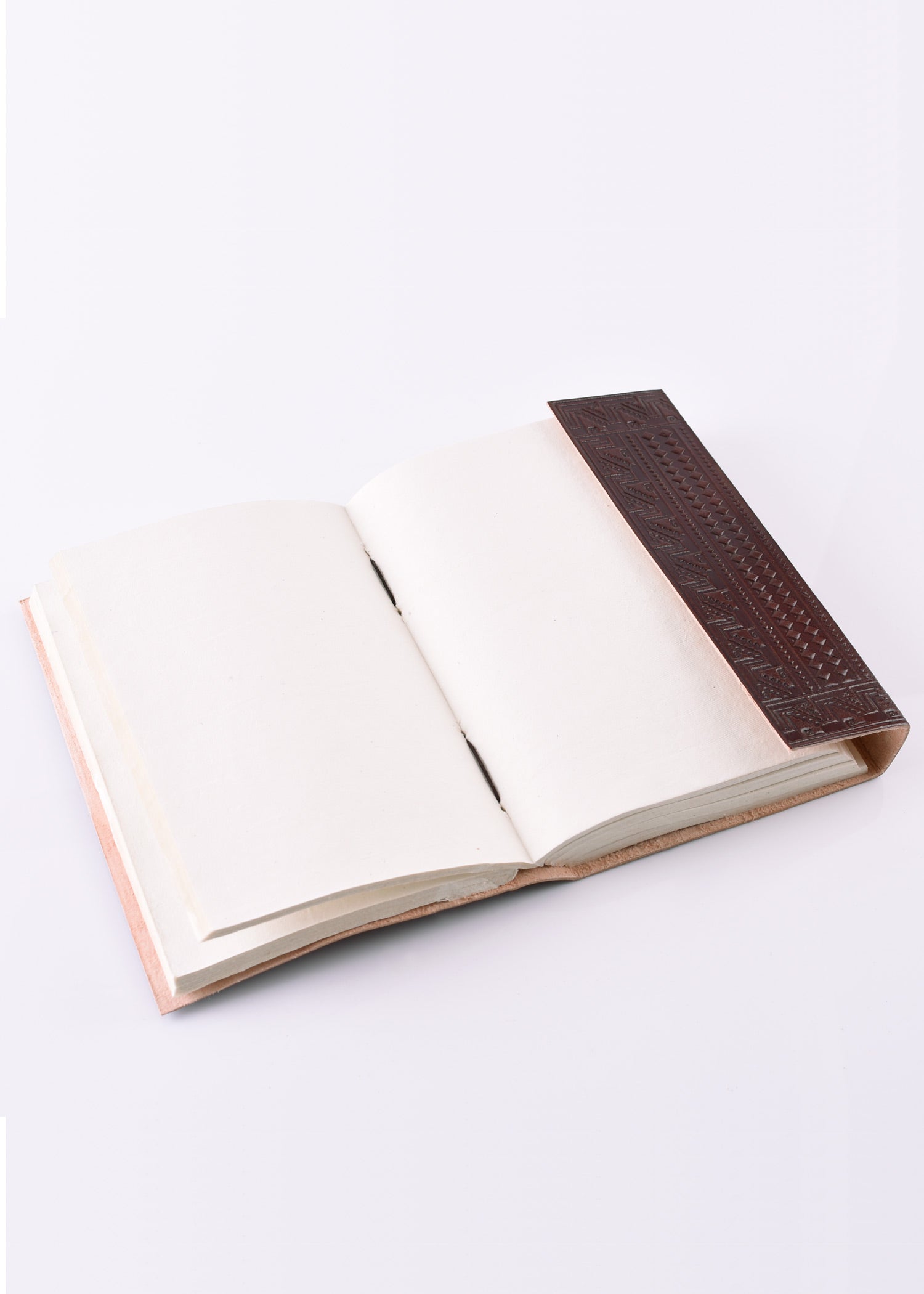 notizbuch aus leder mit mittelalterlichem motiv ca 14 x 21 cm