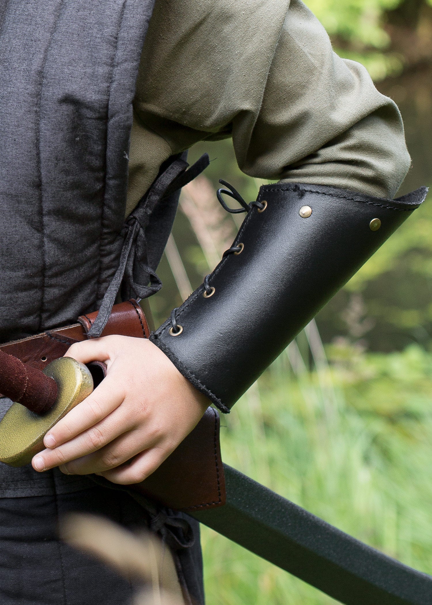 RFB Leder Armschienen (Paar) – Authentischer LARP Schutz