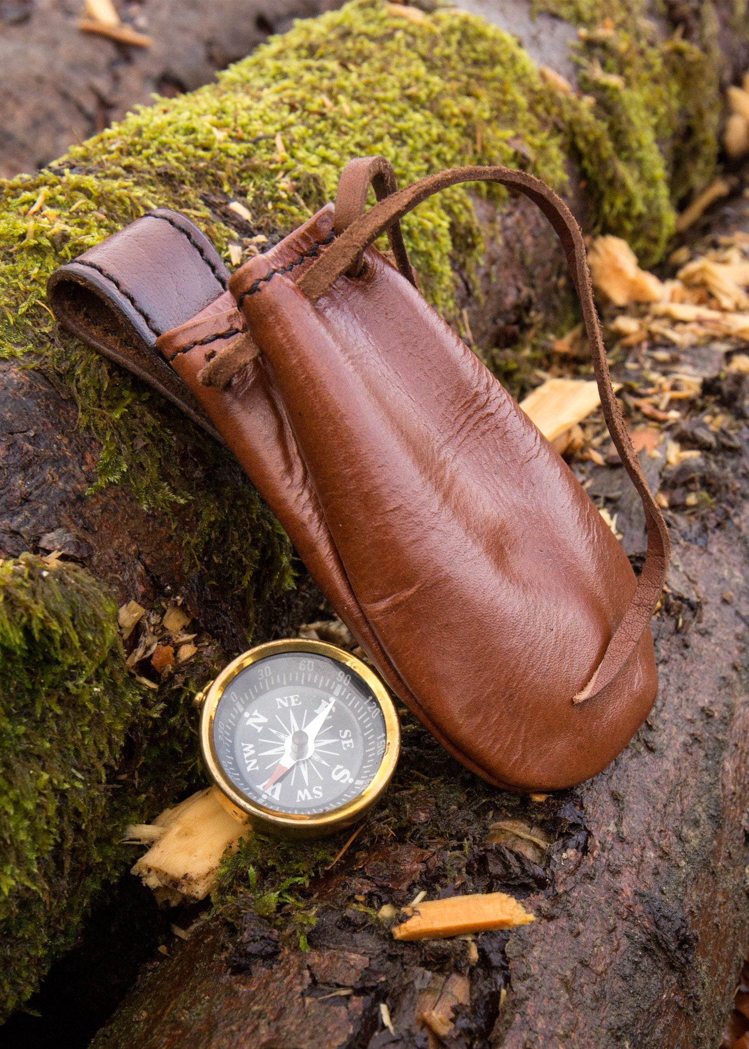 Messing Kompass in Ledertasche für LARP &amp; Outdoor
