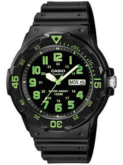 Casio Herren Analoguhr im Sportdesign mit grünem Resinarmband, Drehlünette und Datum