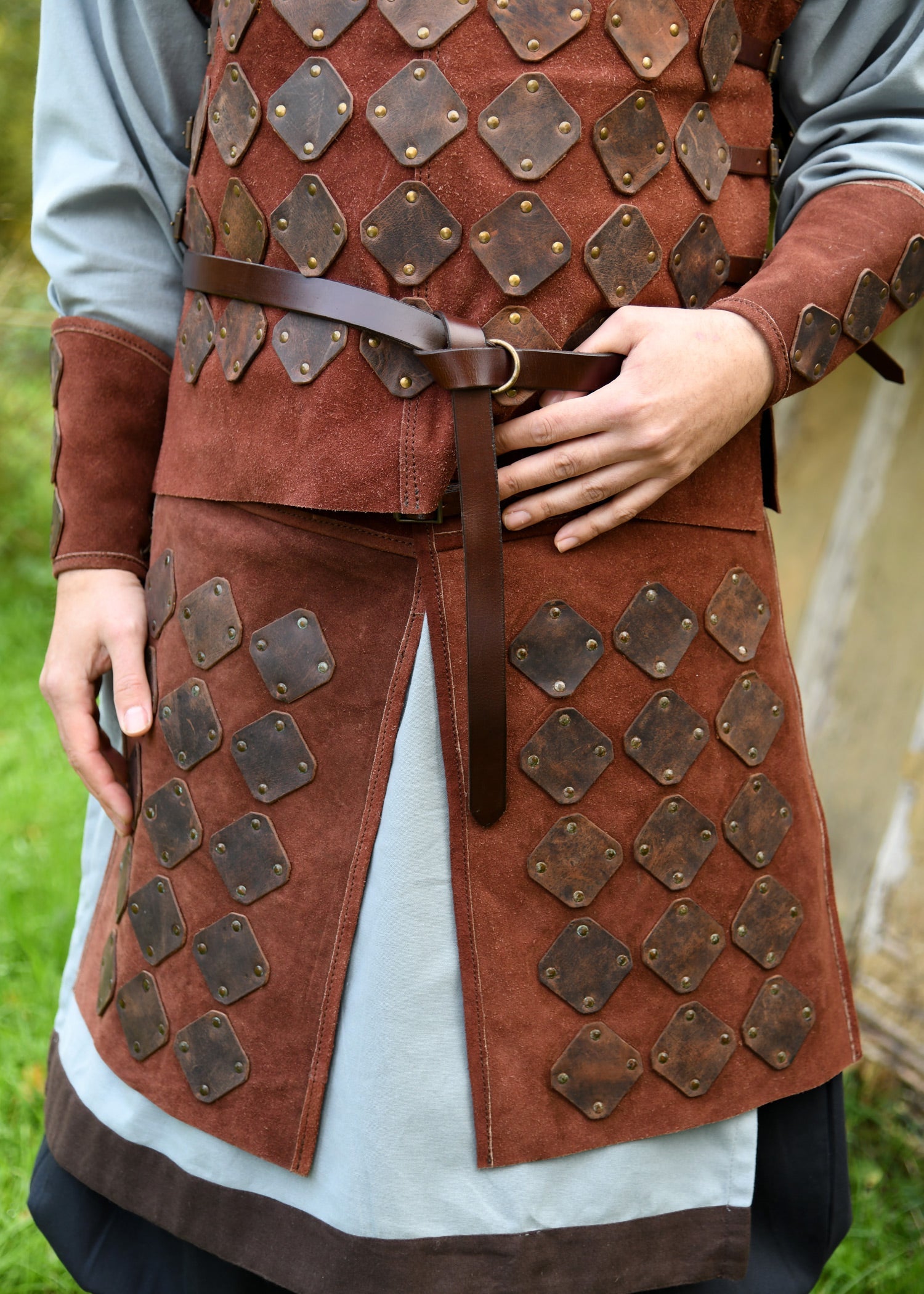 wildleder rock ruestung vidar braun