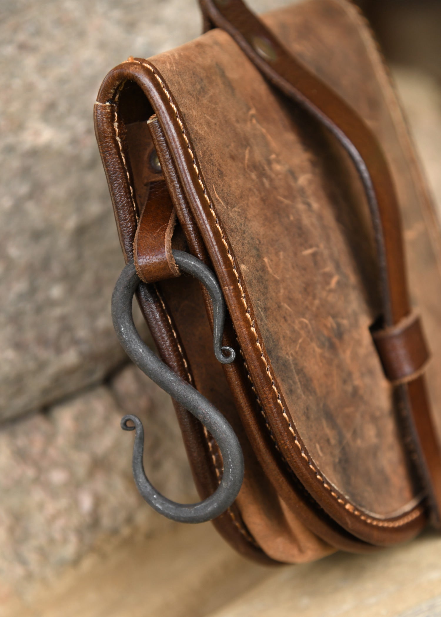 tasche sindri aus fettleder braun