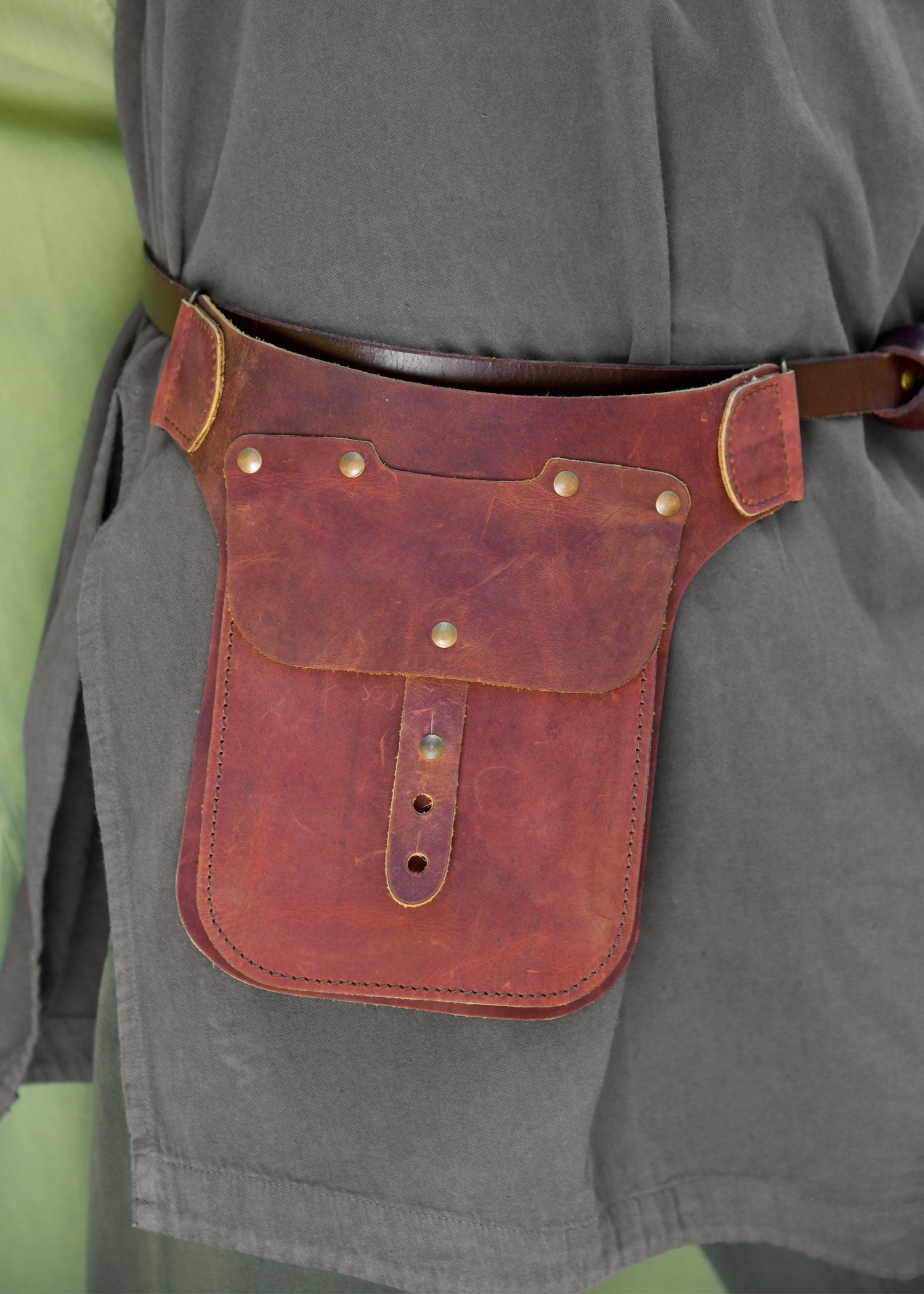 Edle Leder Gürteltasche in Braun   Handgefertigt