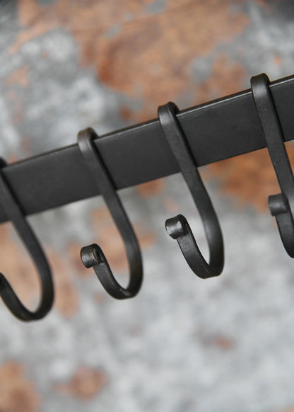 stange zu wandbefestigung mit 6 abnehmbaren haken