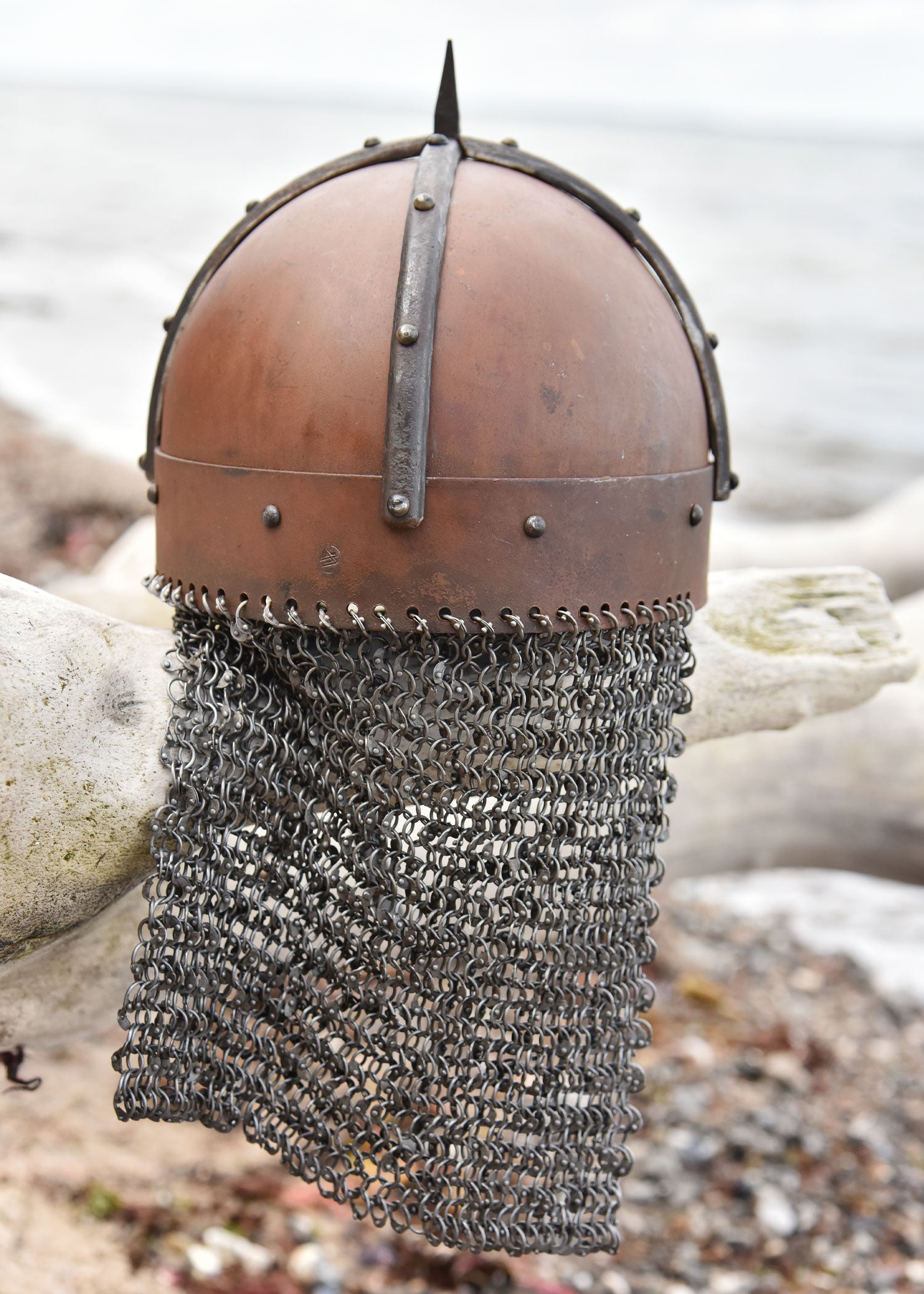 der gjermundbu helm mit vernieteter bruenne 2 mm stahl
