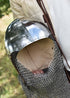 beckenhaube mit kettenbruenne aus vernieteten flachringen 2 mm stahl